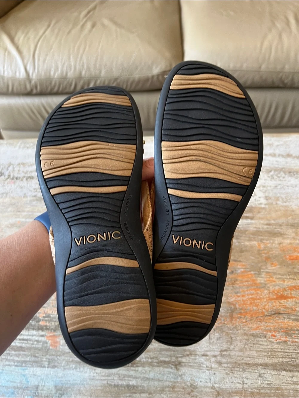 Vionic Tan Braided Thong Sandal with Cushioned Footbed Size 8.5